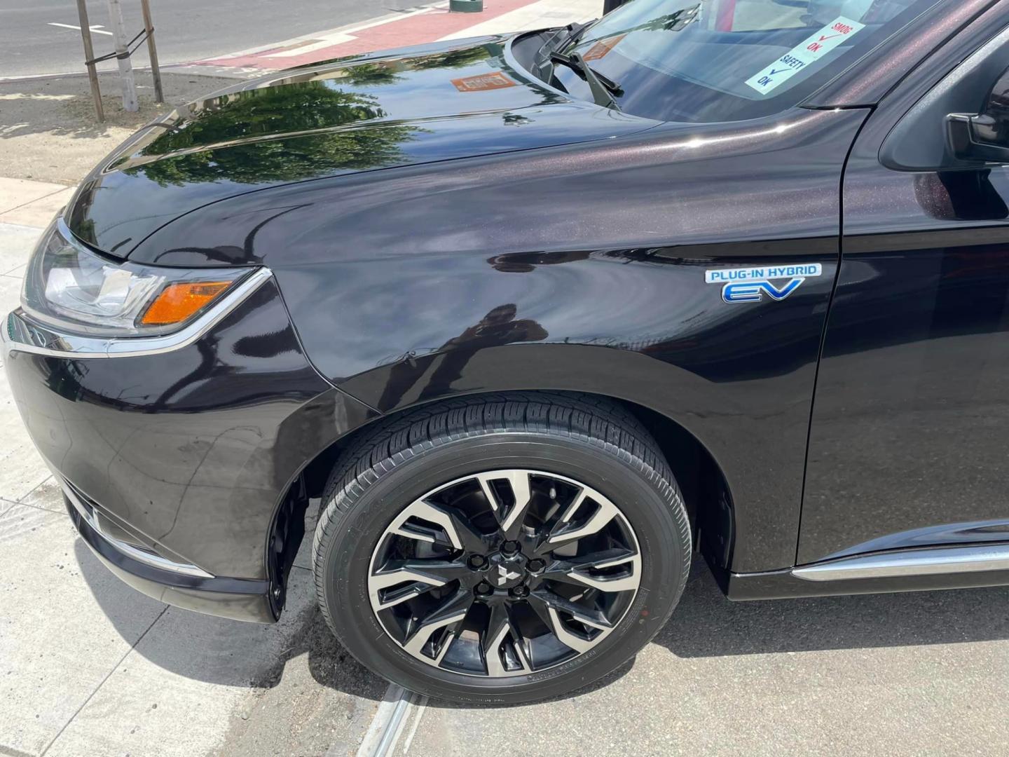 2018 BLACK /BLACK Mitsubishi Outlander PHEV (JA4J24A59JZ) , located at 744 E Miner Ave, Stockton, CA, 95202, (209) 944-5770, 37.956863, -121.282082 - Photo#4